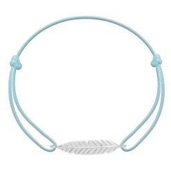 Bransoletka Pióro srebrne na cienkim błękitnym sznurku. Niebieskie bransoletki Lilou, srebrne. Za 169.00 zł.