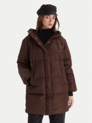Weekend Max Mara Płaszcz zimowy Newbembo 2525496072 Bordowy Relaxed Fit. Czerwone płaszcze Weekend Max Mara, na zimę, bez wzorów, z syntetyku, bez kaptura. Za 2,739.00 zł.