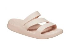 Klapki damskie Crocs 2095876UR. Czerwone klapki Crocs, bez wzorów, z materiału, bez obcasa. Za 199.99 zł.