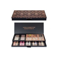 Makeup Revolution Gift Set Makijaż Paleta Vault. Korektory Makeup Revolution. W wyprzedaży za 217.00 zł.