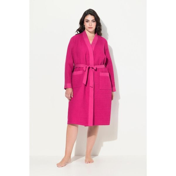 Damskie Szlafrok kołnierz szalowy pasek pika waflowa długi rękaw. Czerwone szlafroki Ulla Popken, l, bez wzorów, z bawełny, plus size, bez ramiączek, bez kaptura. Za 279.99 zł.