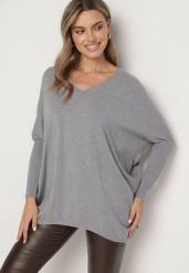 Szara Bluzka z Wiskozą o Nietoperzowym Kroju z Wycięciem na Plecach z Cyrkoniami Vaivenne. Szare bluzki Born2be, s, bez wzorów, z dzianiny, eleganckie, bez kołnierzyka, bez ramiączek. Za 49.99 zł.