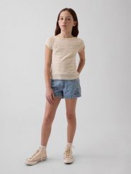 GAP Szorty dżinsowe w kolorze niebieskim rozmiar: 140. Niebieskie szorty GAP, bez wzorów, z bawełny, klasyczne. Za 123.82 zł.