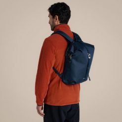 Klasyczny plecak Craghoppers Kiwi Rolltop II 16 L. Niebieskie plecaki Craghoppers, bez wzorów. Za 375.20 zł.