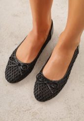Czarne Balerinki z Siateczkową Cholewką z Plecionką Zdobione Kokardką Harelaya. Czarne baleriny Renee, z aplikacjami, z jeansu, bez obcasa, na płaskiej podeszwie. Za 69.99 zł.