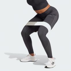 Legginsy Seamless Branded 7/8. Czarne legginsy Adidas, m, bez wzorów, z materiału. Za 171.99 zł.