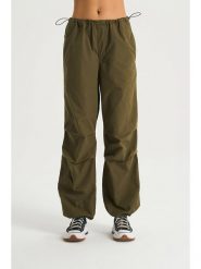 Cross Jeans Spodnie w kolorze khaki rozmiar: W30. Brązowe spodnie materiałowe Cross Jeans, bez wzorów, z bawełny. Za 70.41 zł.