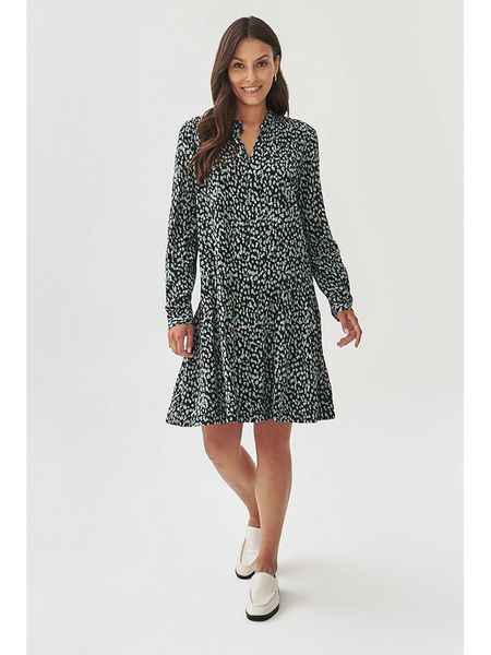 TATUUM Sukienka w kolorze czarno-błękitnym rozmiar: 38. Czarne sukienki Tatuum, bez wzorów, z wiskozy, bez kołnierzyka, bez ramiączek, midi, rozkloszowane. Za 176.08 zł.