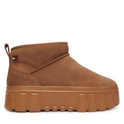 Śniegowce Tommy Jeans. Brązowe trapery i śniegowce Tommy Jeans, z jeansu. Za 649.99 zł.