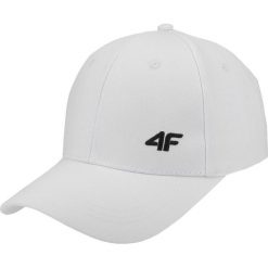 Czapka z daszkiem damska CAD301 - biały. Czapki 4f. Za 39.99 zł.
