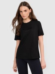 4F T-shirt loose z nadrukiem damski - czarny M. Czarne t-shirty 4f, m, bez wzorów, z bawełny, bez kołnierzyka, bez ramiączek. Za 79.99 zł.