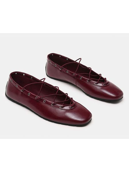 Steve Madden Baleriny w kolorze czerwonym rozmiar: 36. Czerwone baleriny Steve Madden, bez wzorów, bez obcasa. Za 223.99 zł.