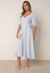 Niebieska Elegancka Sukienka z Bufiastymi Rękawami i Wiązaniem na Plecach Zeepy. Niebieskie sukienki Born2be, l, bez wzorów, eleganckie, bez kołnierzyka, bez ramiączek, midi, dopasowane. Za 249.99 zł.