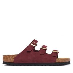 Klapki Birkenstock. Czerwone klapki Birkenstock, bez wzorów, bez obcasa. Za 525.99 zł.