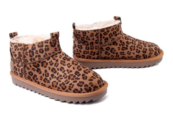 RIEKER 99861-25 brown, botki damskie. Brązowe botki Rieker, bez wzorów, bez obcasa, bez zapięcia. Za 280.42 zł.