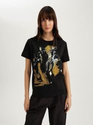 BGN Koszulka w kolorze czarnym rozmiar: 38. Czarne bluzki BGN, bez wzorów, bez kołnierzyka, bez ramiączek. Za 56.99 zł.