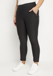 Ciemnoszare Spodnie o Dopasowanym Kroju z Gumką w Talii Stellivae. Szare spodnie materiałowe Born2be, na co dzień, plus size, bez wzorów, z jeansu, plus size. Za 49.99 zł.