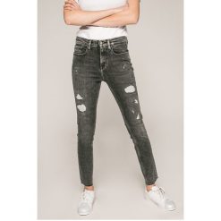 Calvin Klein Jeans - Jeansy. Jeansy Calvin Klein Jeans. W wyprzedaży za 359.90 zł.