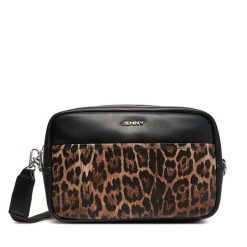 Torebka JENNY. Czarne listonoszki Jenny, bez wzorów, bez dodatków. Za 129.99 zł.