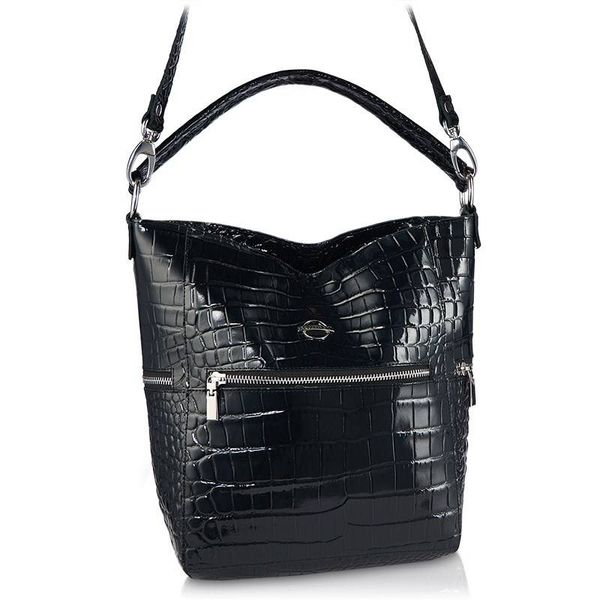 Shopperka skórzana BETLEWSKI worek TWB-LKRO-16 czarna. Czarne shopper Betlewski, bez wzorów, z lakierowanej skóry, do ręki, duże, lakierowane, bez dodatków. Za 359.00 zł.