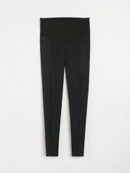 Legginsy sportowe z wysokim stanem i ukrytymi kieszeniami Everyday Active - czarny. Czarne legginsy Sinsay, l, bez wzorów, z podwyższonym stanem, na fitness i siłownię. Za 49.99 zł.