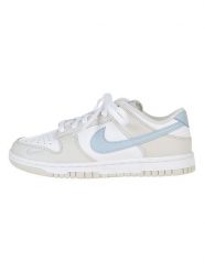 Nike Skórzane sneakersy "Dunk Low" w kolorze błękitno-biało-szarym rozmiar: 43. Białe trampki Nike, bez wzorów, z materiału, bez zapięcia. Za 352.21 zł.