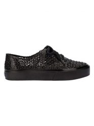Melissa Sneakersy w kolorze czarnym rozmiar: 38. Czarne trampki Melissa, bez wzorów, bez zapięcia. Za 255.34 zł.