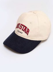 BIG STAR Czapka w kolorze beżowo-czarnym rozmiar: onesize. Brązowe czapki Big Star, bez wzorów, z bawełny. Za 39.99 zł.