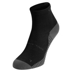 Skarpety biegowe Odlo Performance Run Quarter Socks. Czarne skarpety Odlo, bez wzorów, z dzianiny. Za 70.39 zł.