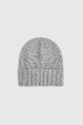 Zimowa czapka szara. Szare czapki MOODO, bez wzorów, z elastanu. Za 54.99 zł.