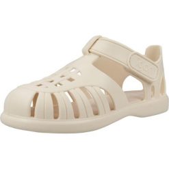 Sandały IGOR S10271 Biały. Białe sandały Igor, bez wzorów, z gumy, sportowe, bez obcasa, bez zapięcia. Za 122.99 zł.