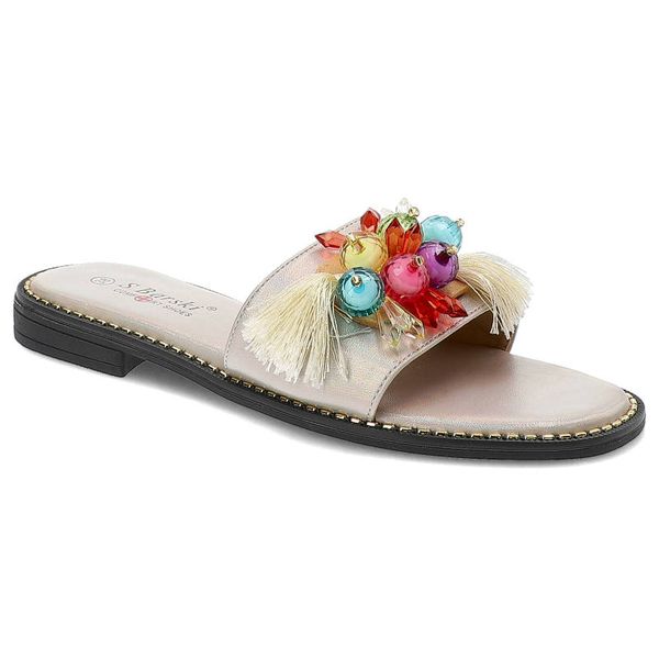 Złote Klapki S.Barski Modne Buty Na Lato. Żółte klapki S.BARSKI, z aplikacjami, z otwartym noskiem, bez obcasa, na płaskiej podeszwie. Za 109.00 zł.