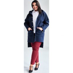 Płaszcz Neli dla puszystych kolor granat OVERSIZE PLUS SIZE WIOSNA. Brązowe płaszcze Moda Size Plus Iwanek, na wiosnę, plus size, bez wzorów, z elastanu, bez kaptura. Za 199.00 zł.