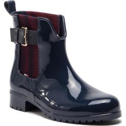 Kalosze TOMMY HILFIGER - FW0FW03713 Midnight 403. Niebieskie kalosze TOMMY HILFIGER, bez wzorów, z materiału. W wyprzedaży za 229.00 zł.
