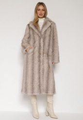 Jasnobeżowy Jednorzędowy Płaszcz Futerko o Klasycznym Kroju Yrelsha. Brązowe płaszcze Born2be, l, bez wzorów, z futra, bez kaptura. Za 279.99 zł.