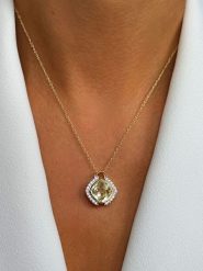 Les Petites Précieuses Pozłacany naszyjnik z elementem ozdobnym - dł. 16 cm rozmiar: onesize. Żółte naszyjniki Les Petites Précieuses, z ametystem, pozłacane. Za 217.99 zł.