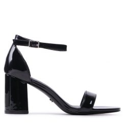 Sandały Lasocki. Czarne sandały Lasocki, bez wzorów, bez obcasa, na słupku, bez zapięcia. Za 139.99 zł.