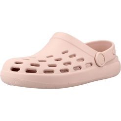 Sandały IGOR S10326 Rose. Czerwone sandały Igor, bez wzorów, z gumy, bez obcasa, bez zapięcia. Za 130.99 zł.