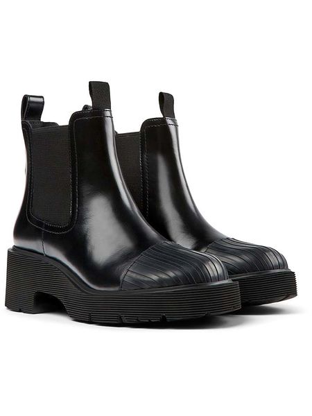 Camper Skórzane sztyblety w kolorze czarnym rozmiar: 40. Czarne botki Camper, bez wzorów, bez obcasa, bez zapięcia. Za 354.10 zł.