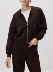 Rozpinana bluza z modalem - ciemnobrązowy. Brązowe bluzy Reserved, l, bez wzorów, z dzianiny, bez kaptura. Za 139.99 zł.