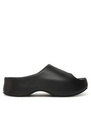 INUIKII CLOG LEATHER Klapki damskie. Czarne klapki Inuikii, bez wzorów, ze skóry, bez obcasa, na platformie. Za 759.99 zł.