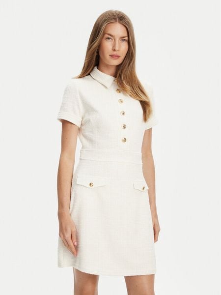 Guess Sukienka dzianinowa W5YK18 KCXO2 Écru Regular Fit. Sukienki Guess, l, z aplikacjami, z dzianiny, bez kołnierzyka, bez ramiączek. Za 430.50 zł.