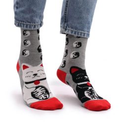 Skarpetki bambusowe Hop Hare - Szczęśliwe koty 36-40. Szare skarpety NO BRAND, bez wzorów, z elastanu. Za 29.99 zł.