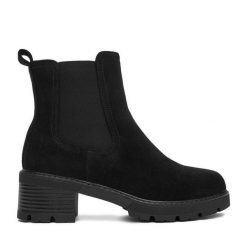 Botki DeeZee. Czarne botki DeeZee, bez wzorów, bez obcasa, na słupku, bez zapięcia. Za 189.99 zł.