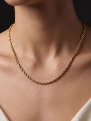 Heliophilia Pozłacany naszyjnik - dł. 49 cm rozmiar: onesize. Żółte naszyjniki Heliophilia, metalowe. Za 38.95 zł.