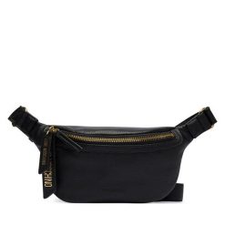 Nerka LOVE MOSCHINO. Czarne torebki klasyczne Love Moschino, bez wzorów, bez dodatków. Za 769.99 zł.