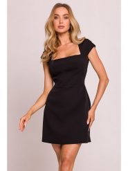 Made of emotion Sukienka w kolorze czarnym rozmiar: L. Czarne sukienki Made Of Emotion, l, bez wzorów, bez kołnierzyka, bez ramiączek, mini. Za 212.80 zł.