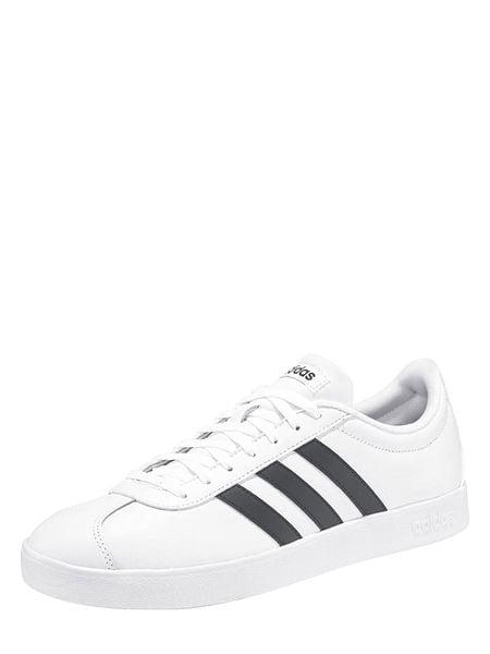 Adidas Skórzane sneakersy w kolorze białym rozmiar: 48. Białe trampki Adidas, bez wzorów, bez zapięcia. Za 169.26 zł.