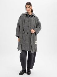 Weekend Max Mara płaszcz wełniany Kobiety Wełna szary, 36. Szare płaszcze Weekend Max Mara, bez wzorów, z wełny, bez kaptura. Za 3,049.95 zł.