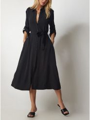 Milan Kiss Sukienka w kolorze czarnym rozmiar: XL. Czarne sukienki Milan Kiss, na co dzień, xl, bez wzorów, z tkaniny, bez kołnierzyka, bez ramiączek, midi, proste. Za 190.45 zł.